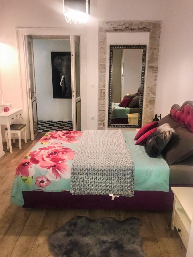 Emma'S Rooms B&B Pula Luaran gambar