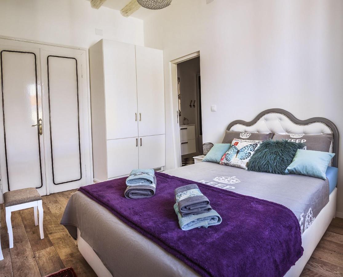 Emma'S Rooms B&B Pula Luaran gambar