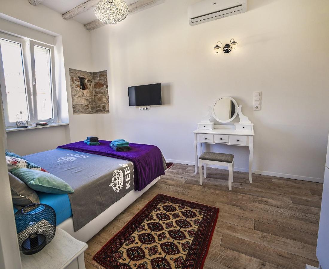 Emma'S Rooms B&B Pula Luaran gambar